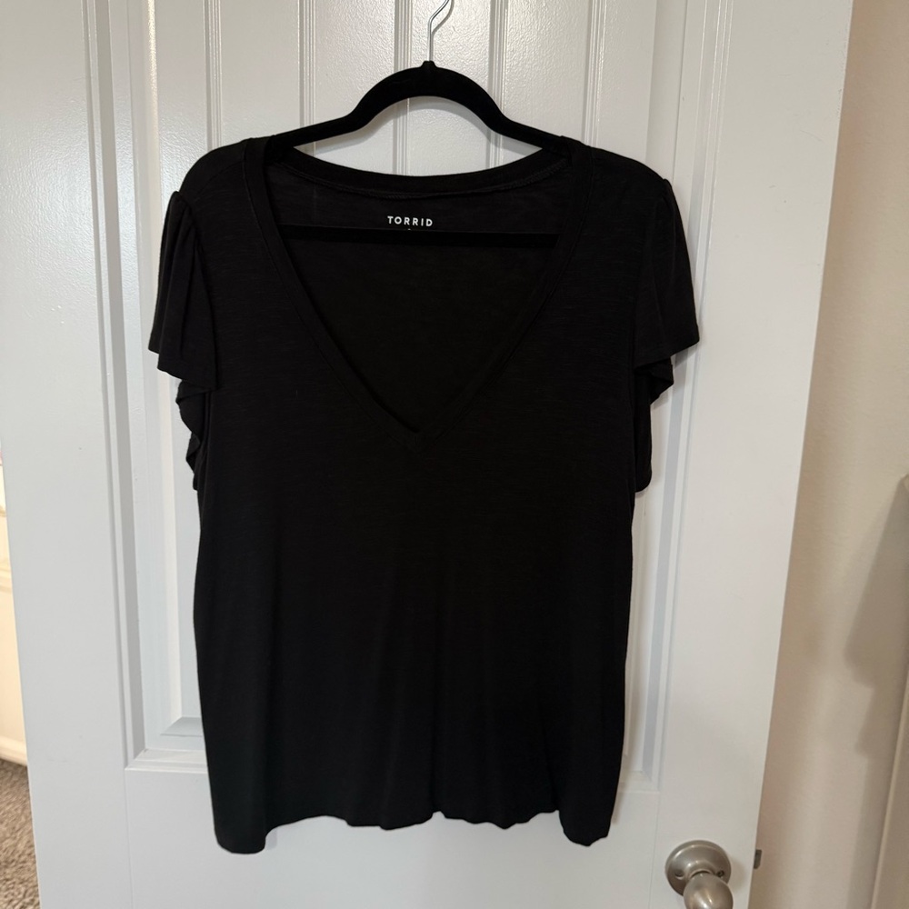 Torrid Black V-Neck Short Flutter Sleeve Tee